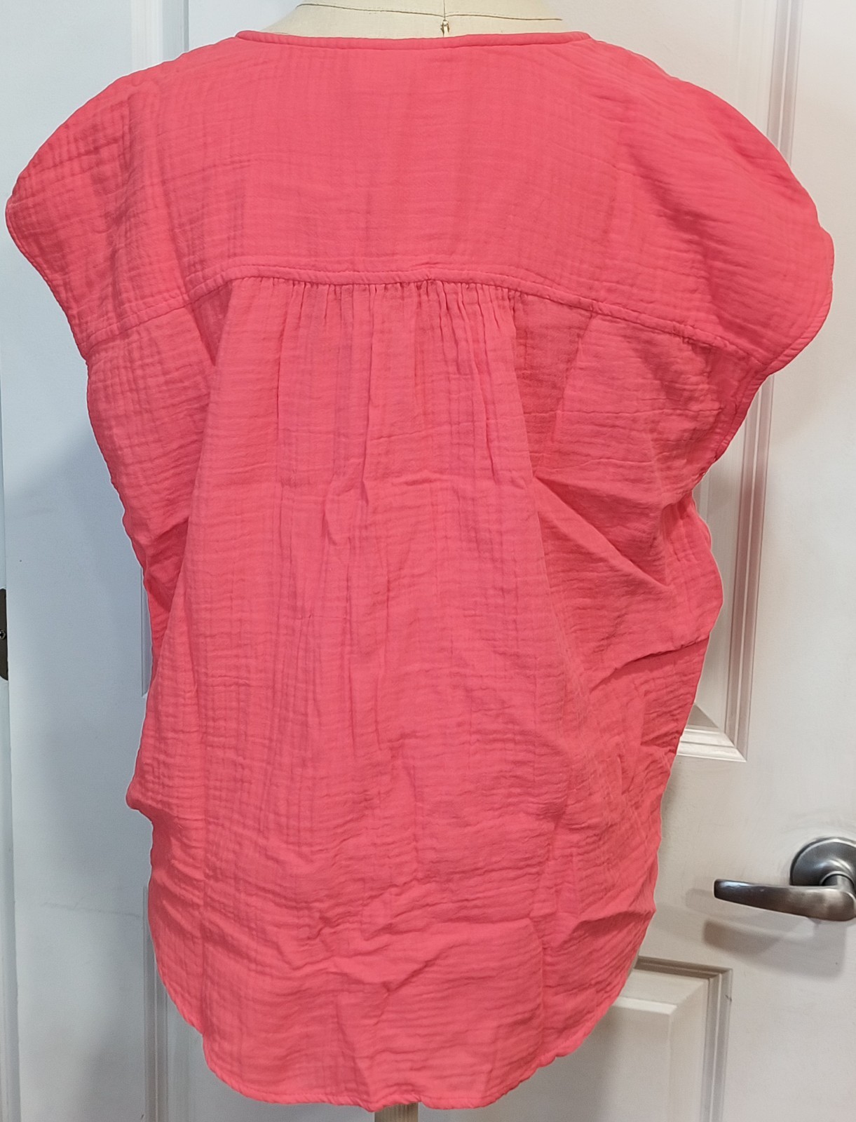 Universal Thread V Neck Wrap Blouse Pink Coral Hi Lo Style Women’s Size M NWT