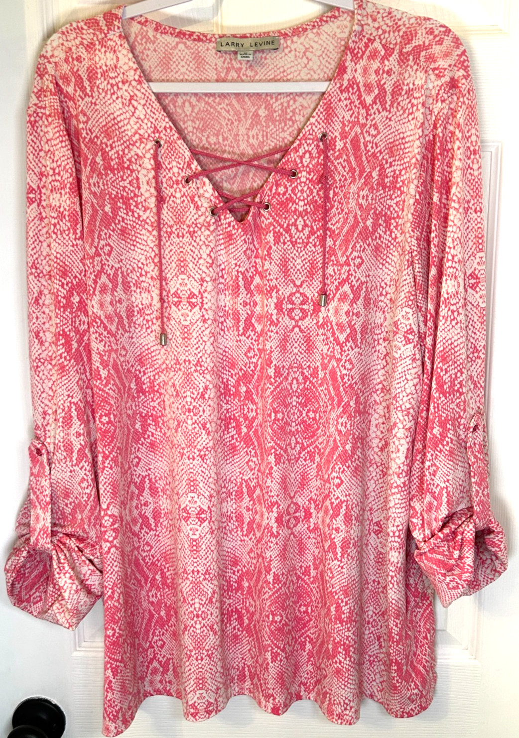 Larry Levine Blouse Sz 3X Pink Snakeskin Tassel Lace Up Peasant Tunic Top