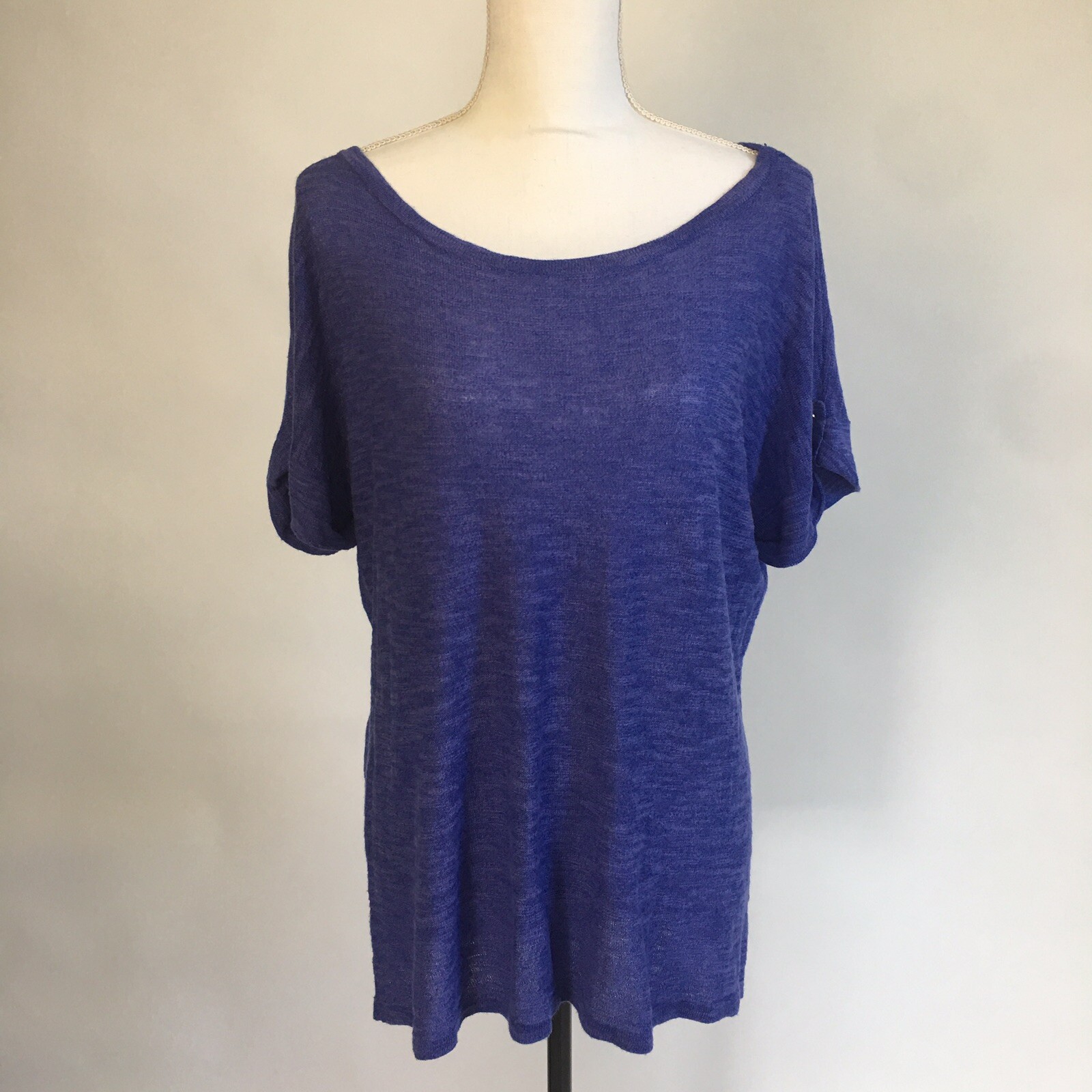 Joseph A Short Sleeve Thin Sweater Pullover High Low Top Shirt w Sleeve Accents