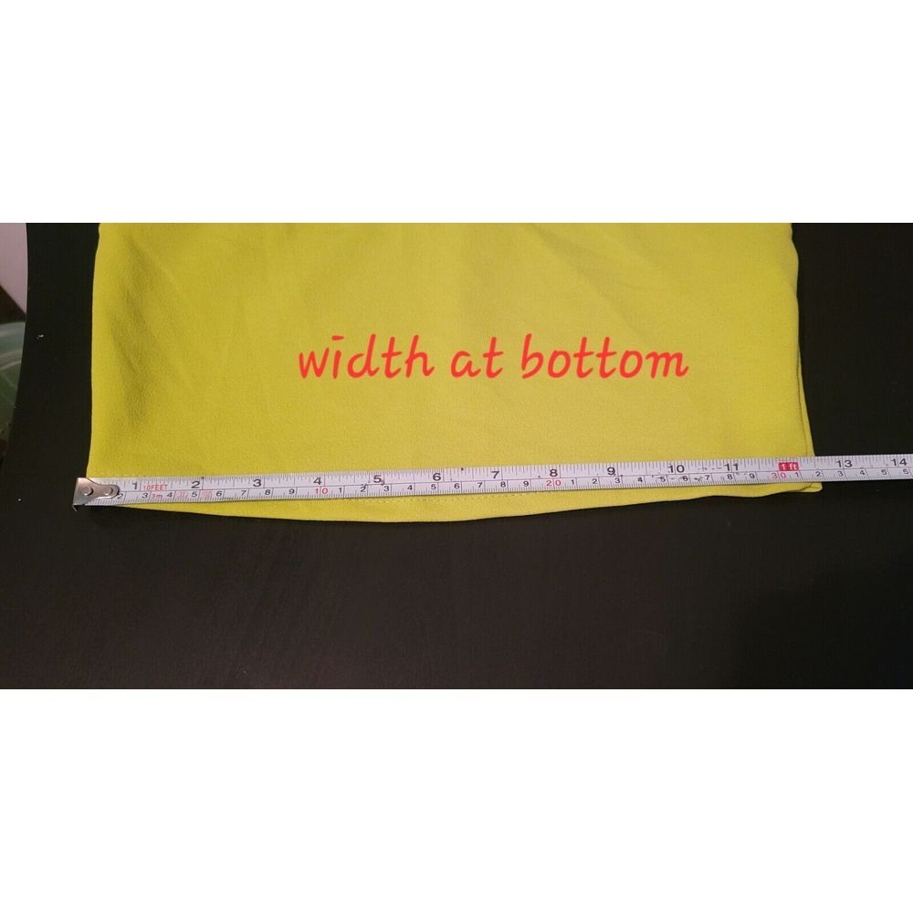 21 Saint Halter Crop Top NWT Chartreuse Size Large A1/A2