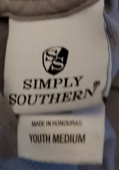 Southern Charm Collection Live Life Simply follow your heart. Youth Med