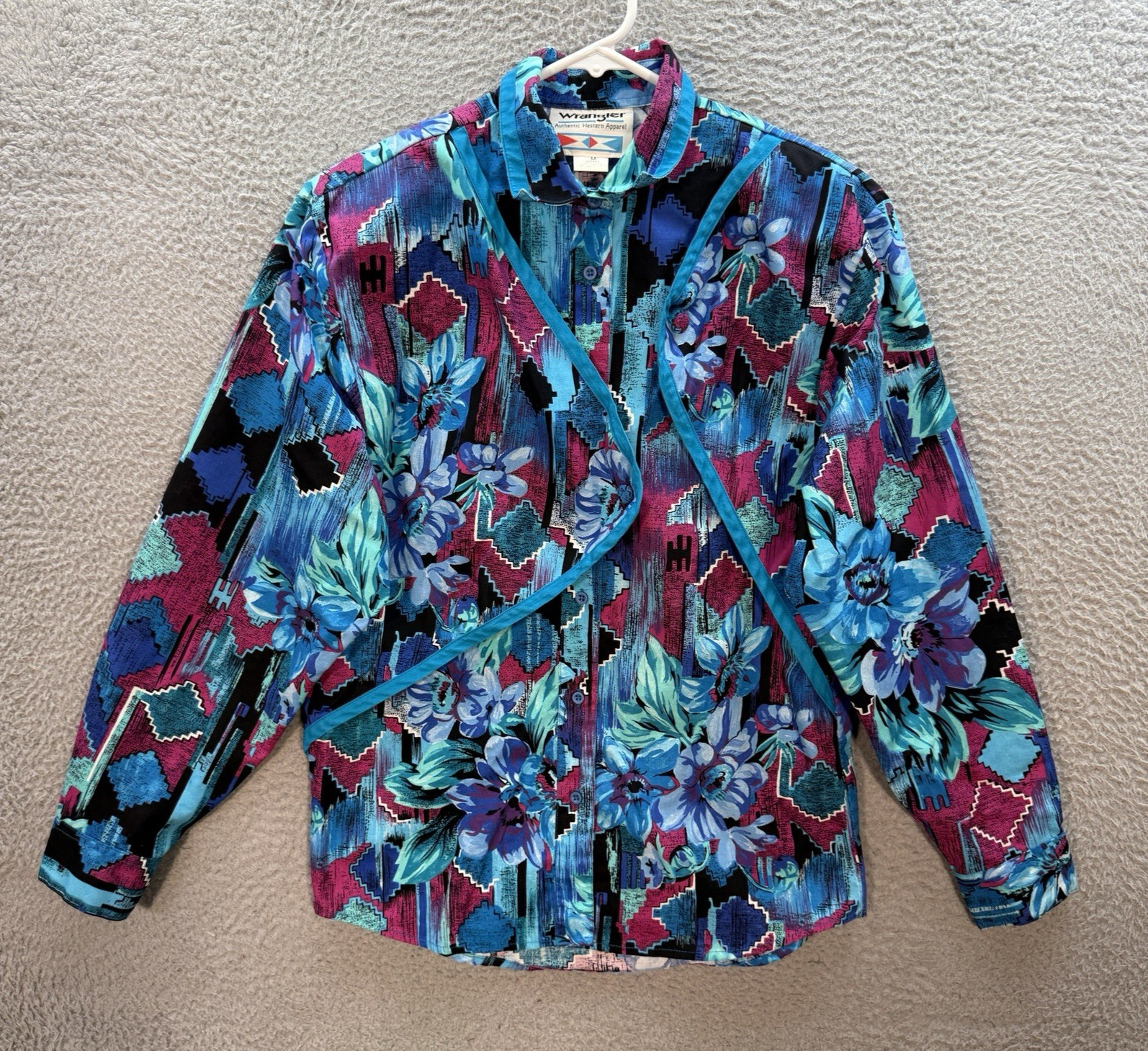 Vintage Wrangler Shirt Womens Medium Multicolor Floral Aztec Western Rodeo 1990s