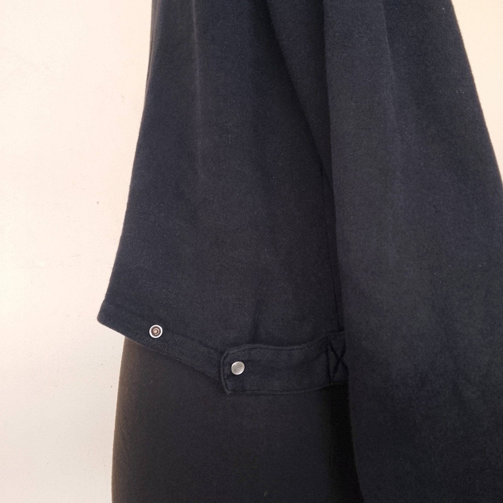 Agnes B. Solid Black Pearl Snap Button Pression Brushed Lining Cardigan Size 2