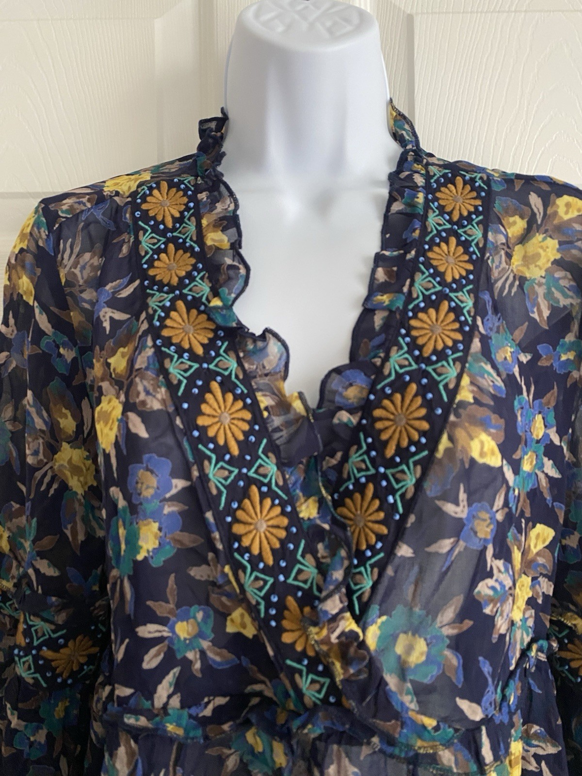 Meadow Rue Anthropologie Floral Embroidered Ruffle Peasant Blouse Boho Artsy S