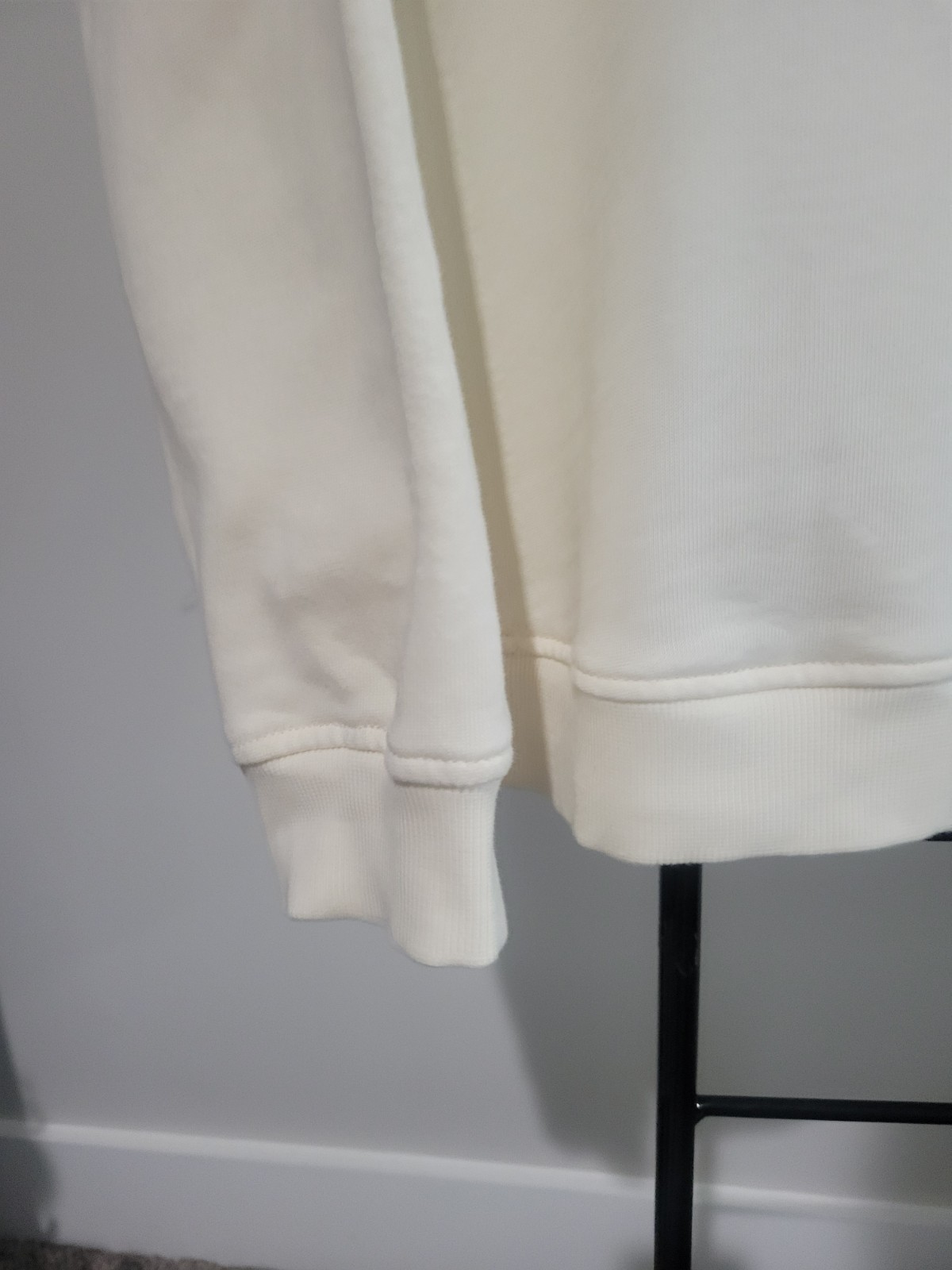 Ali & MALLY Peace Love World Large Cream Fleece Heart Pullover Top A715595 NWOT