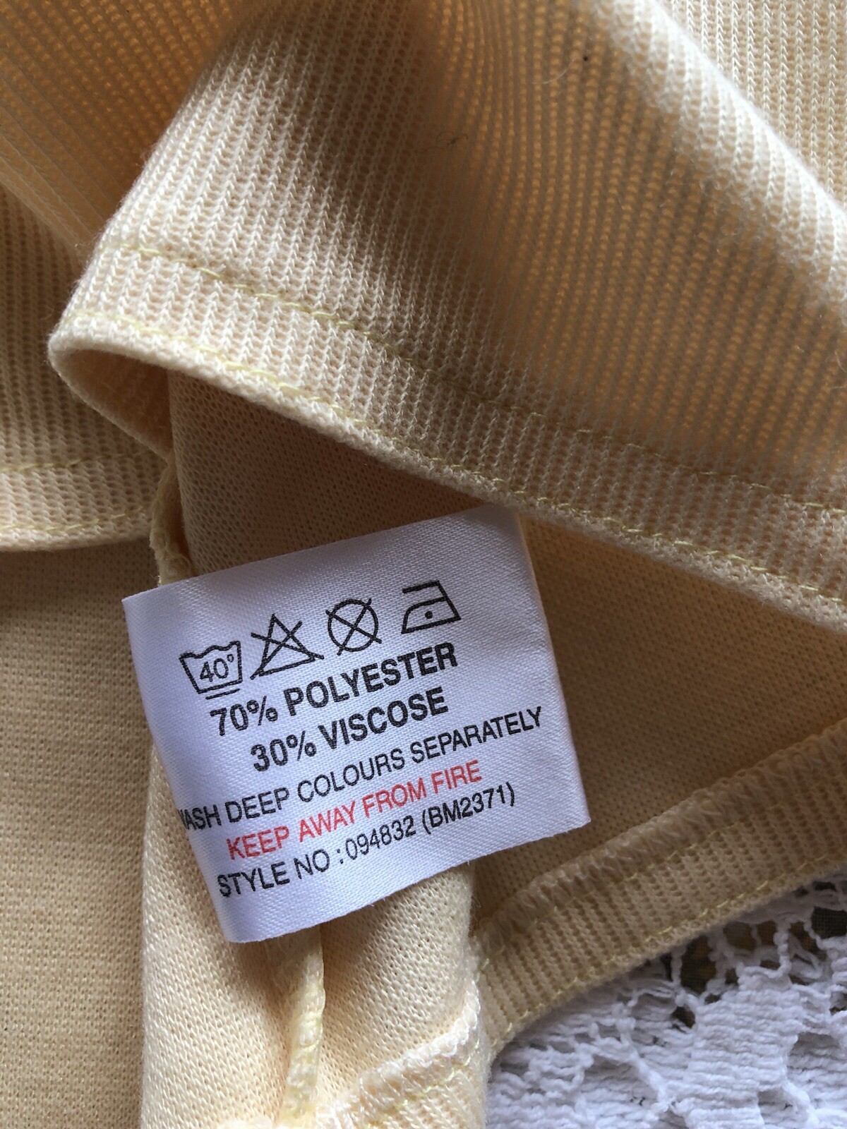 Lemon pale yellow embroidered satin trim top t-shirt, 16-18 / M Bonmarche