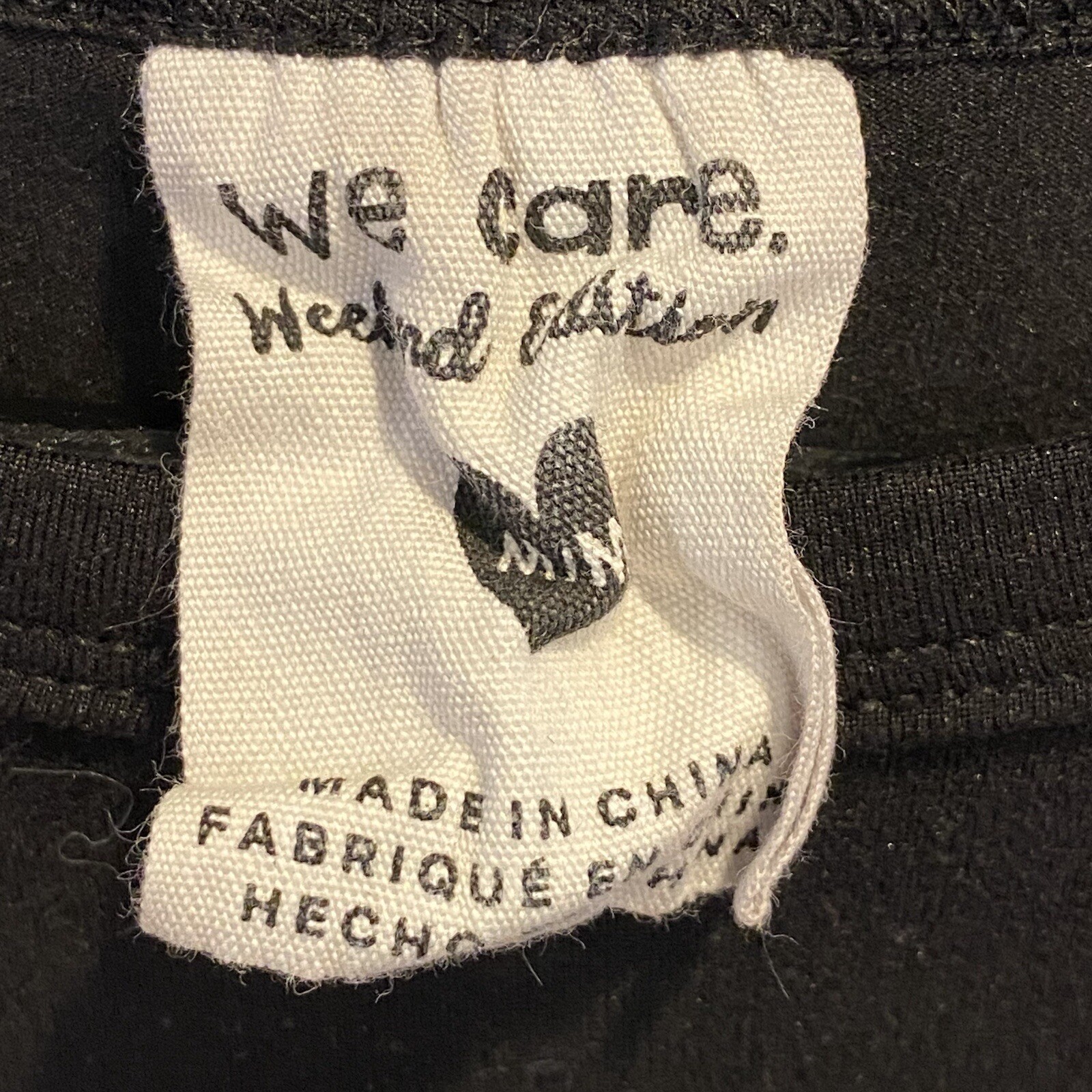 We Care Weekend Edition Moon, Stars, Sun Black Tee Shirt Women’s Size Medium