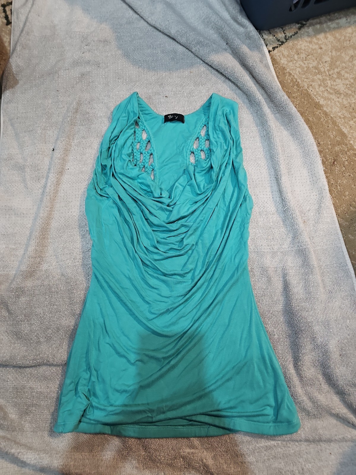 Sky Tank Top Teal Size Medium Heavyweight Embroidered Back Excellent