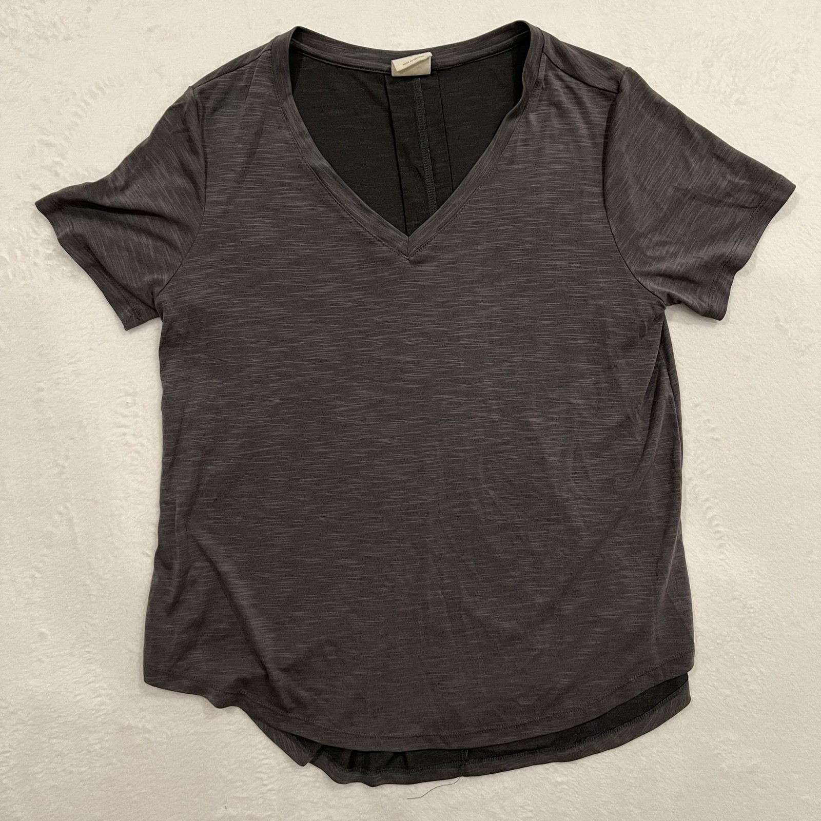 MOD REF Shirt Womens Large Gray V Neck Short Sleeve Modal Blend High Low Top