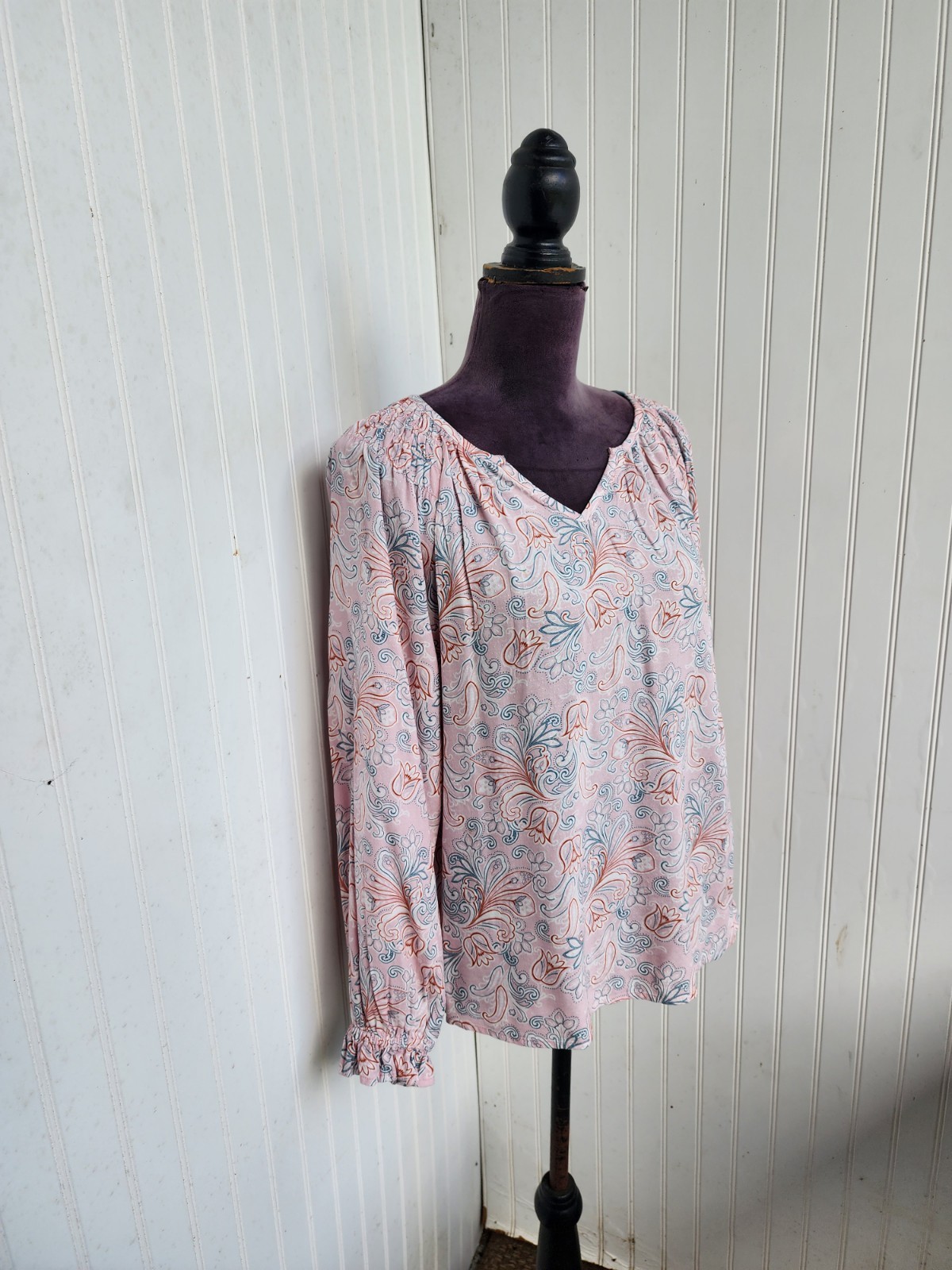 Nine West Women’s Blouse Pink Paisley Print Relaxed Fit Split Neck Viscose Sz S