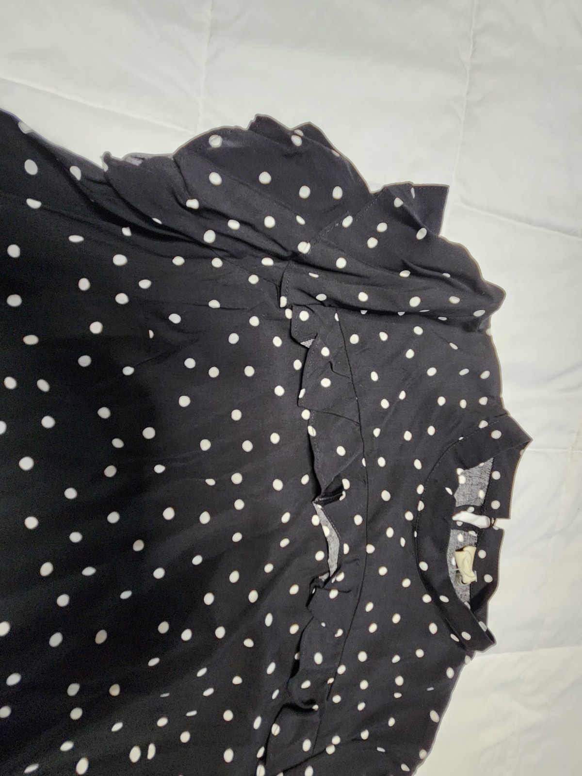Paper Crane Black/White Polka Dot Mock Neck Ruffle Flutter Sleeve Blouse L