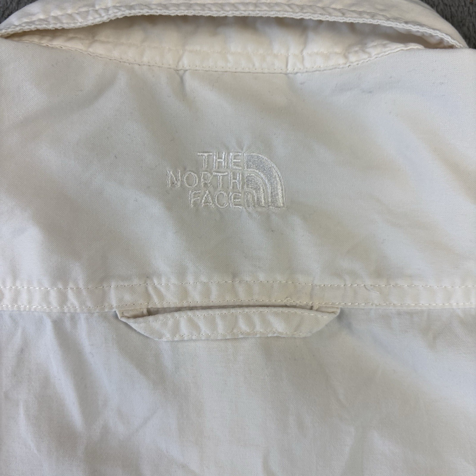 The North Face Shirt Women XL Ivory Sleeveless Pocket Button Up Gorpcore Outdoor