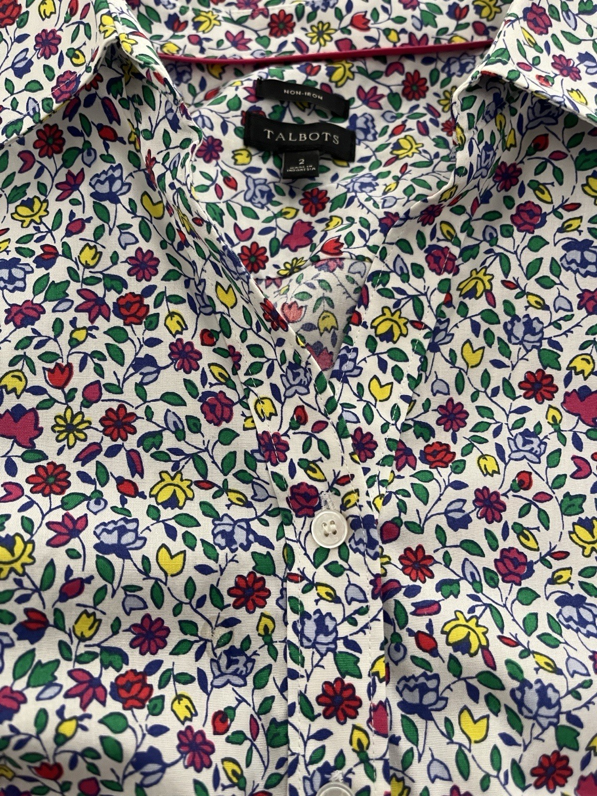 TALBOTS White Floral Short Sleeve Non-Iron Button Up Blouse Shirt, Women’s 2