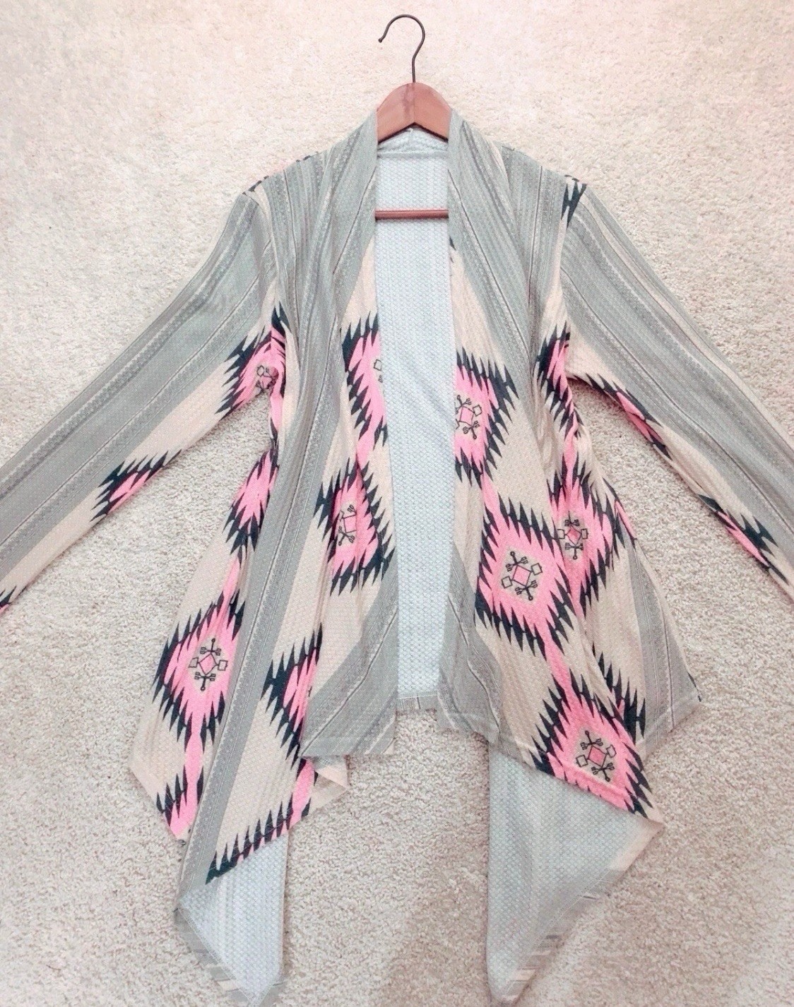 Gray Pink Aztec Cascading Long Sleeve Knit Cardigan Shirt Top L Large