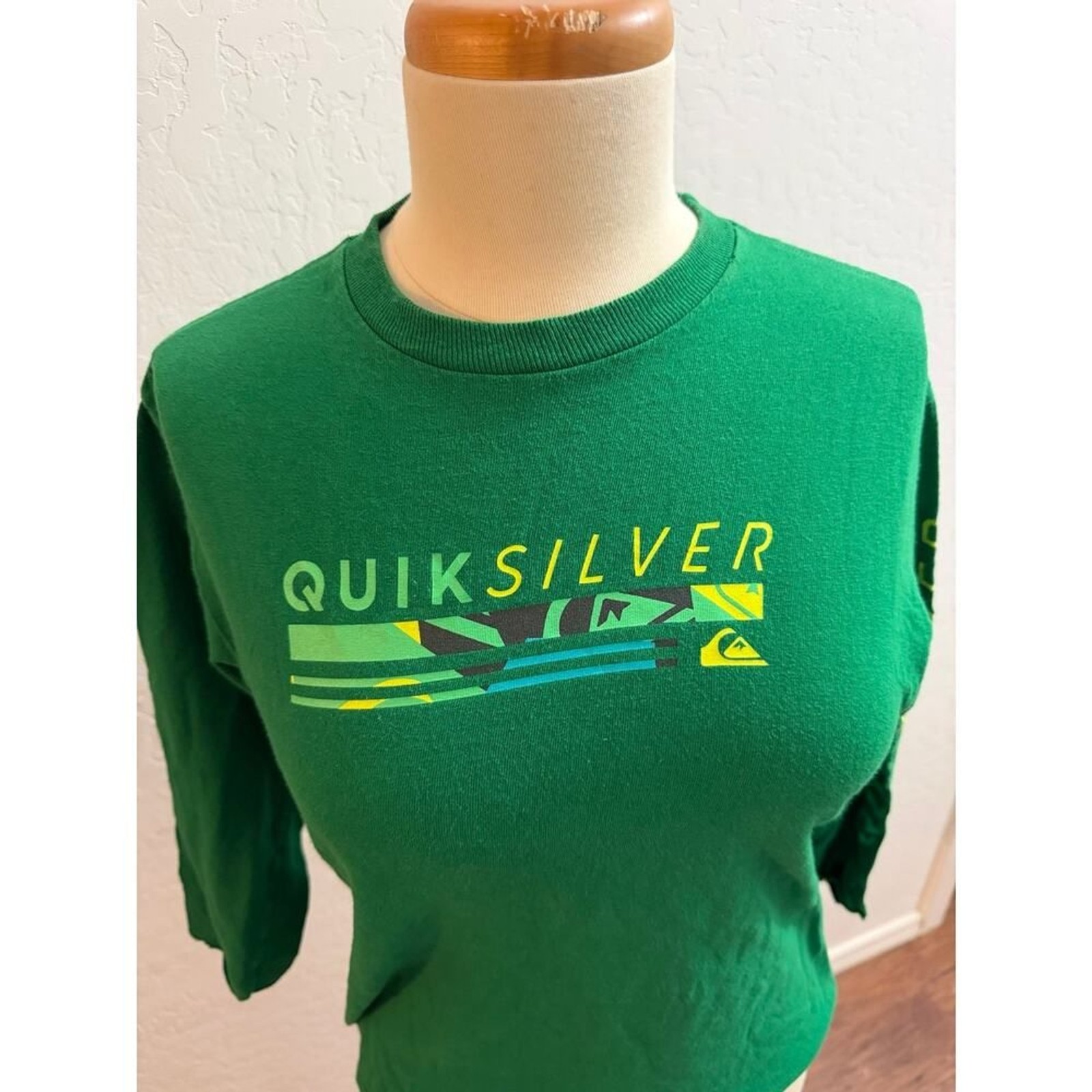 Long sleeve Quiksilver shirt