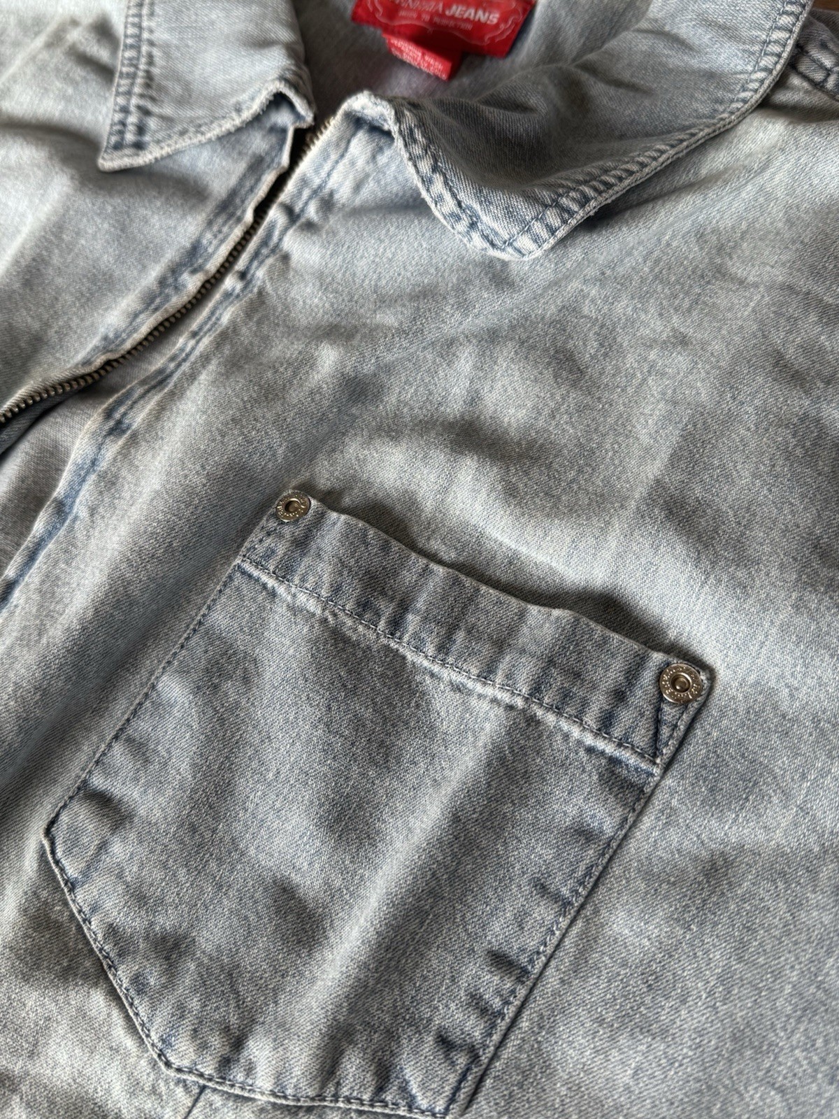 Venezia Jeans Women’s Size 26/28 Blue Denim Zip Down Shirt Vintage. See Pictures