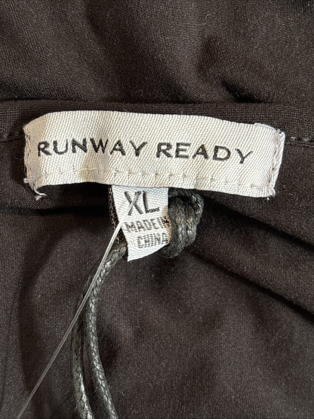 Runway Ready Pullover Women’s Size XL Black Long Sleeve Shirt Casual Stretch