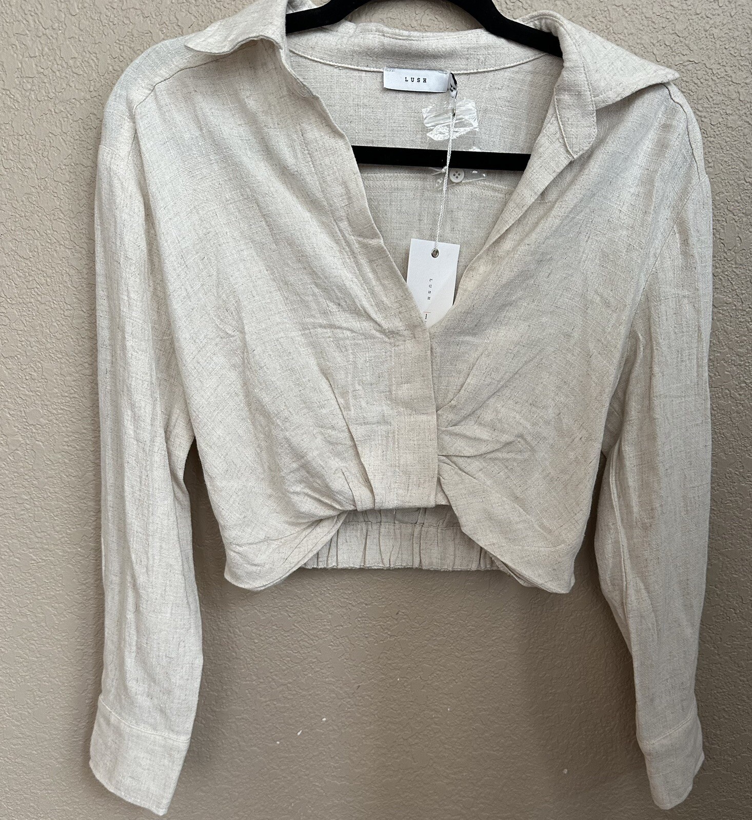 NEW Lush twist front long sleeve v neck pullover oatmeal S Crop Top