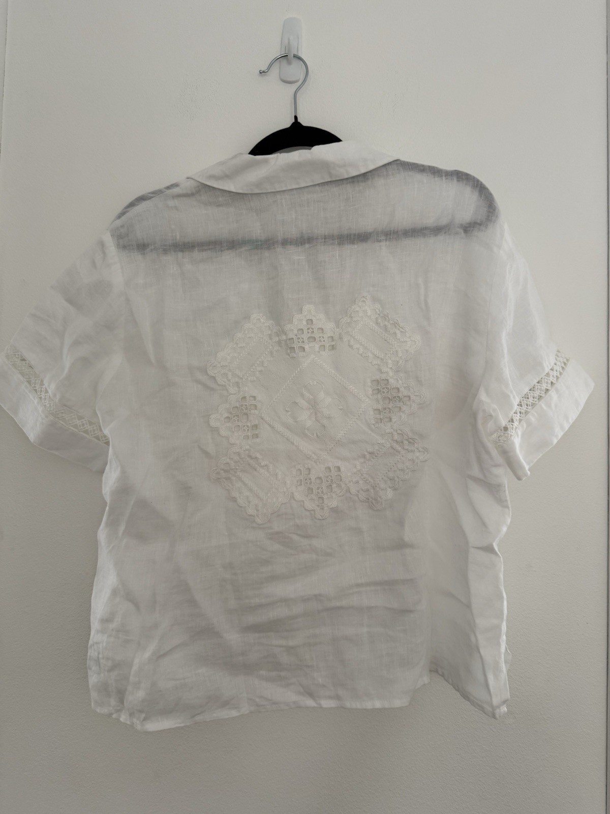 Oroton Handkerchief Camp Shirt Size 10 in antique white Embroidered Linen