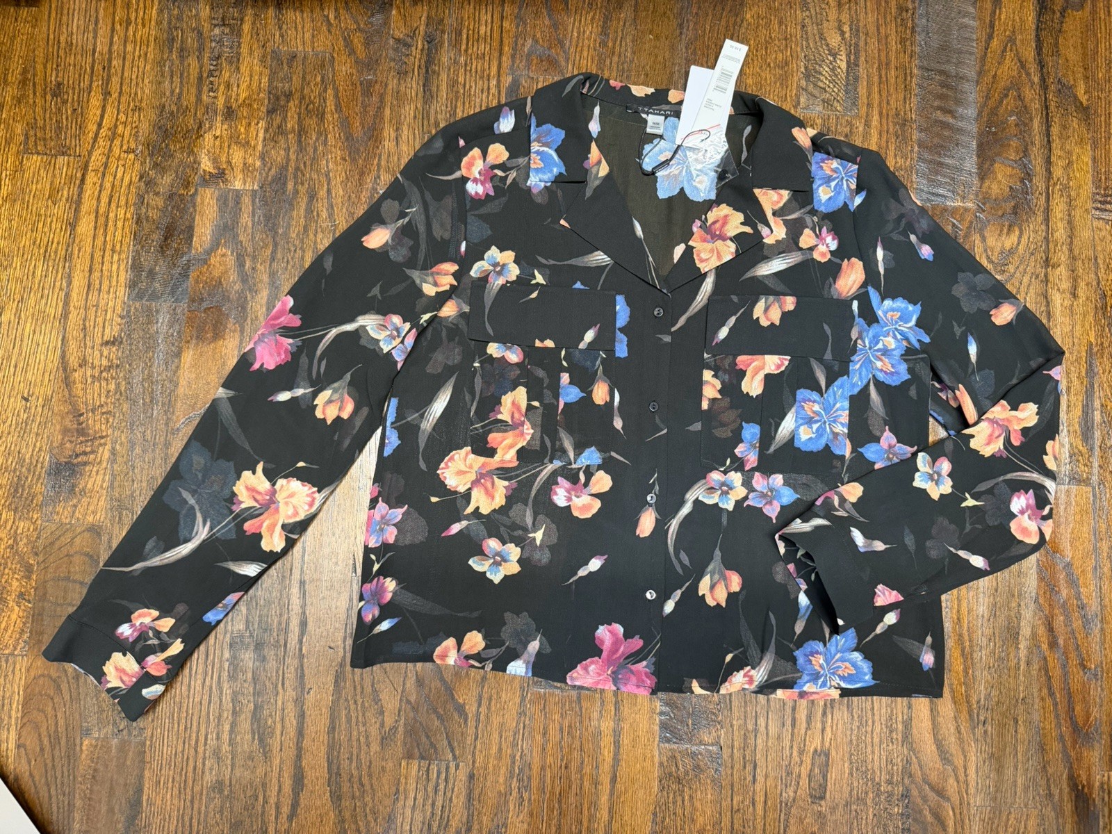 T Tahari Print Long Sleeve Crop Blouse Sz M NWT