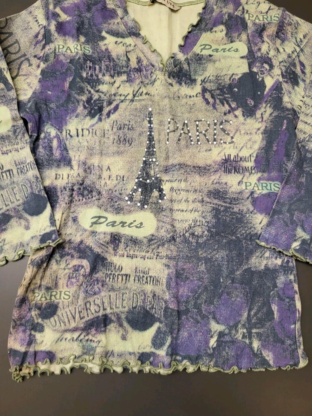 VTG Moda USA Womens Sz M Purple Paris Tie Dye Frayed & Glawed Edges V-Neck Top