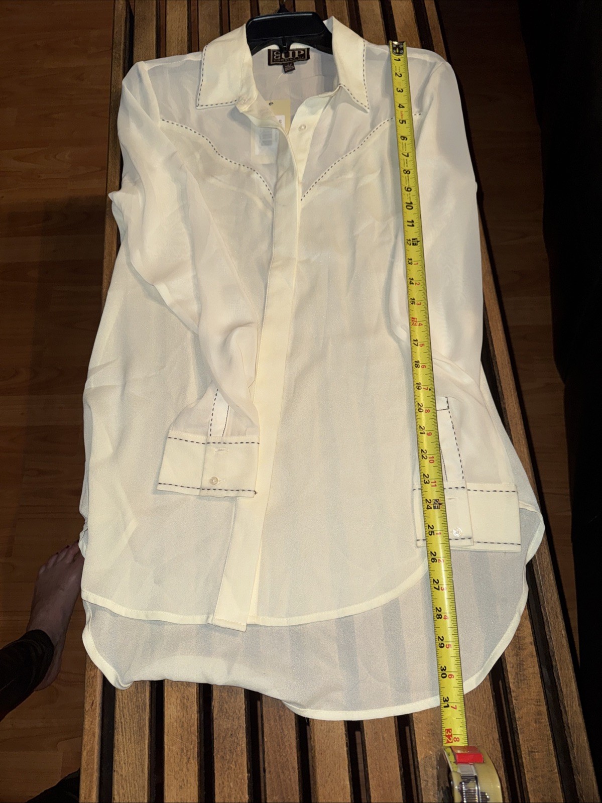 NWT Cowgirl Up Women’s Polyester Long-Sleeve Cream Classy Blouse Size S
