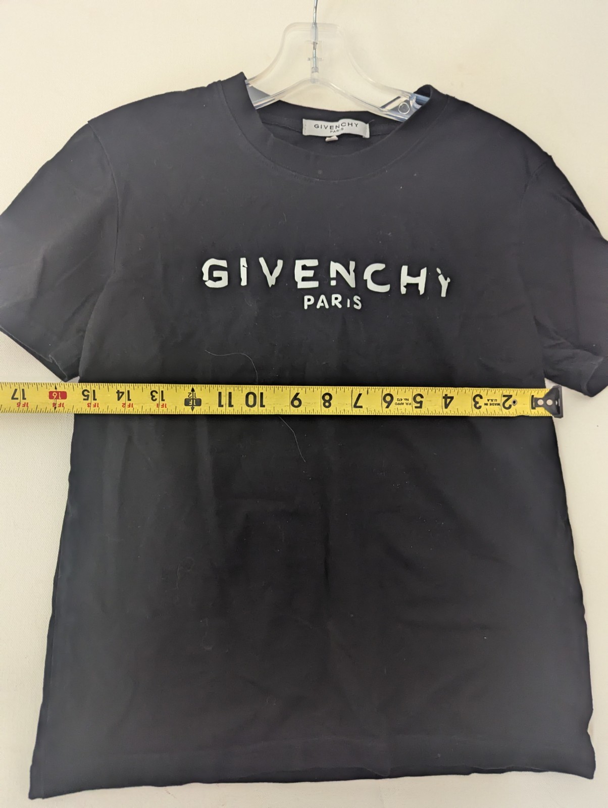 Womens Designer Givenchy logo t-shirt in black (made in Italy) Sz Small