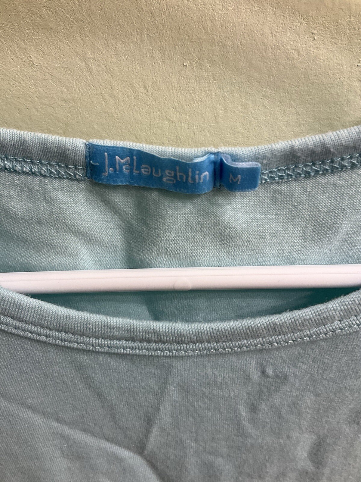 J. Mclaughlin Women’s Stretch short sleeve T-Shirt Size Medium Light Green Yoga