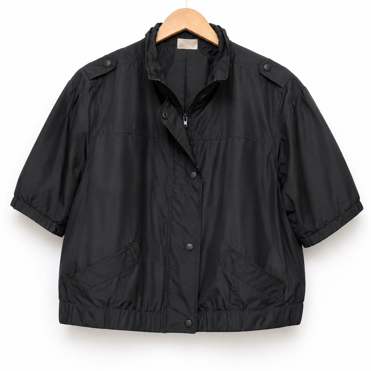 Chicos Black Windbreaker Jacket Size 3 Short Sleeve Zip Snap Lightweight XL