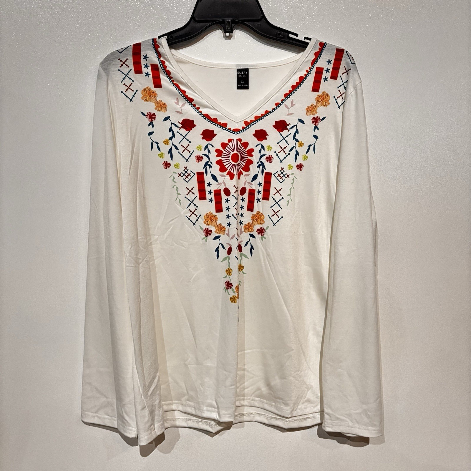 Emery Rose Women’s Printed White Top Size XL
