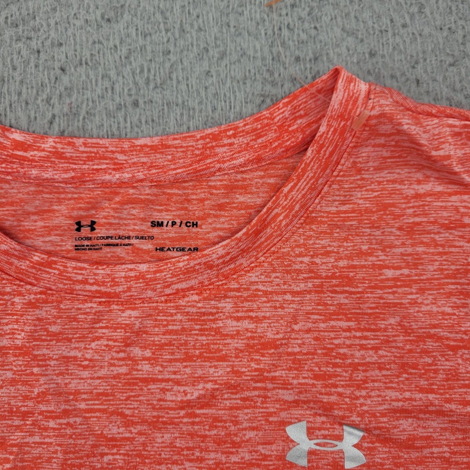 Under Armour HeatGear Shirt Womens Small Orange Loose Heather Top Long Sleeve