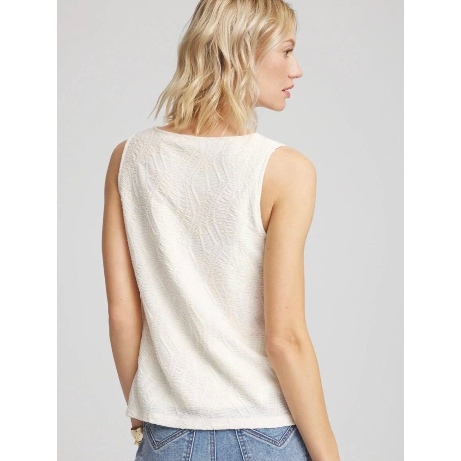 Chico’s Cowl-Neck Tank. Super soft jacquard-knit fabric. Ivory. Small