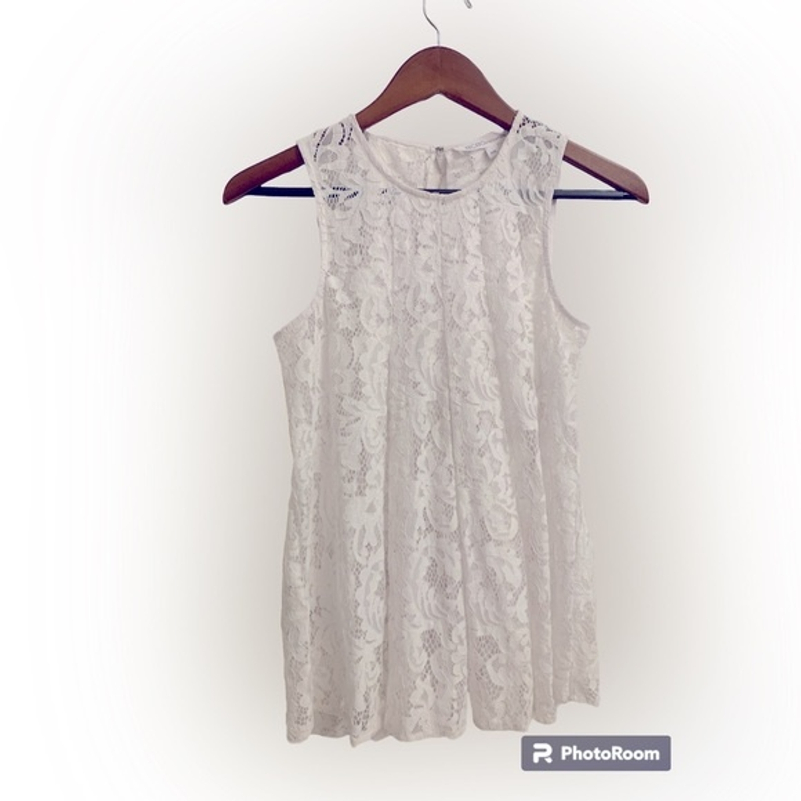 BCBG white, floral, lace, pleated, flowy top
