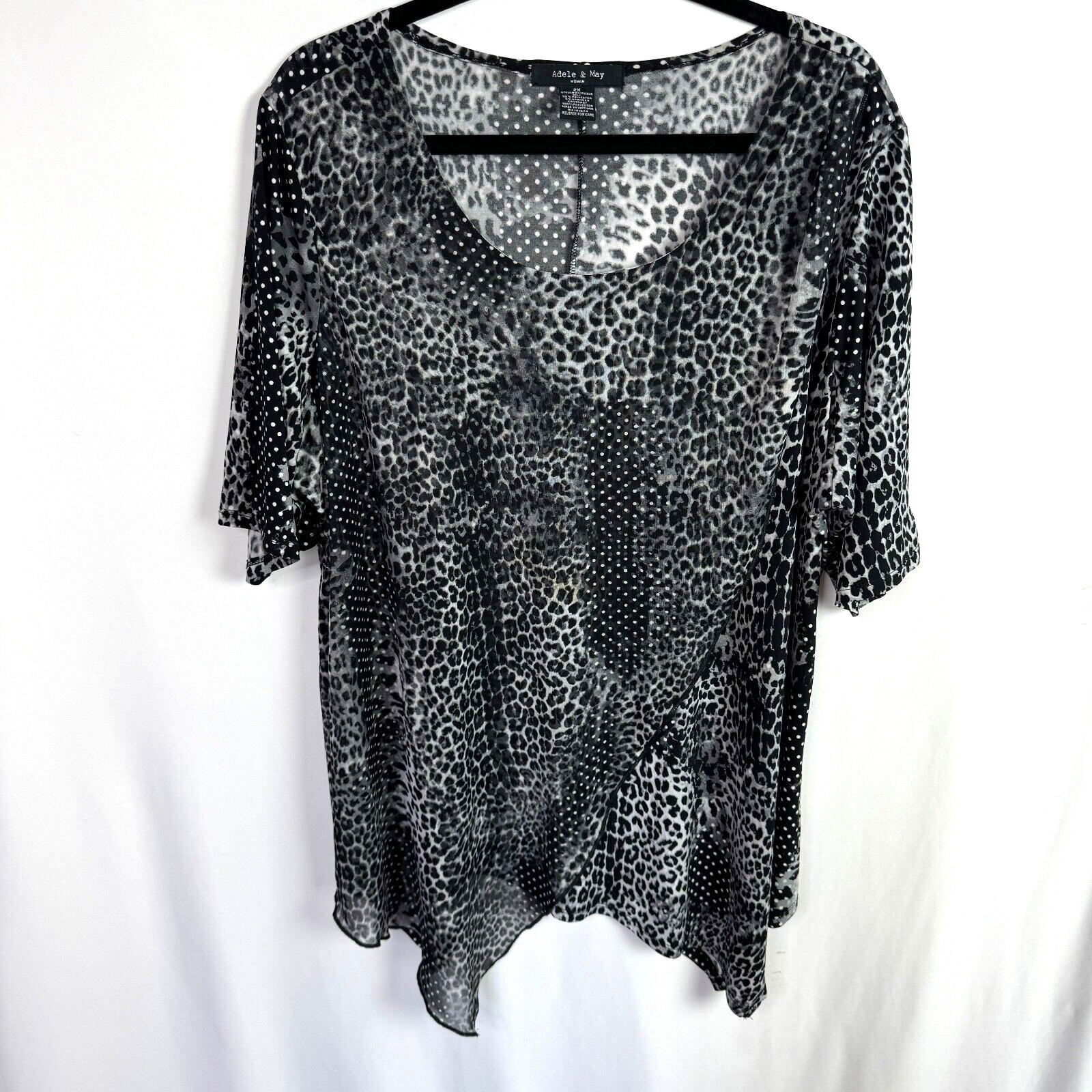 Adele & May Women’s Tunic Top Size 2X Gray/Black Print Sharktooth Hem