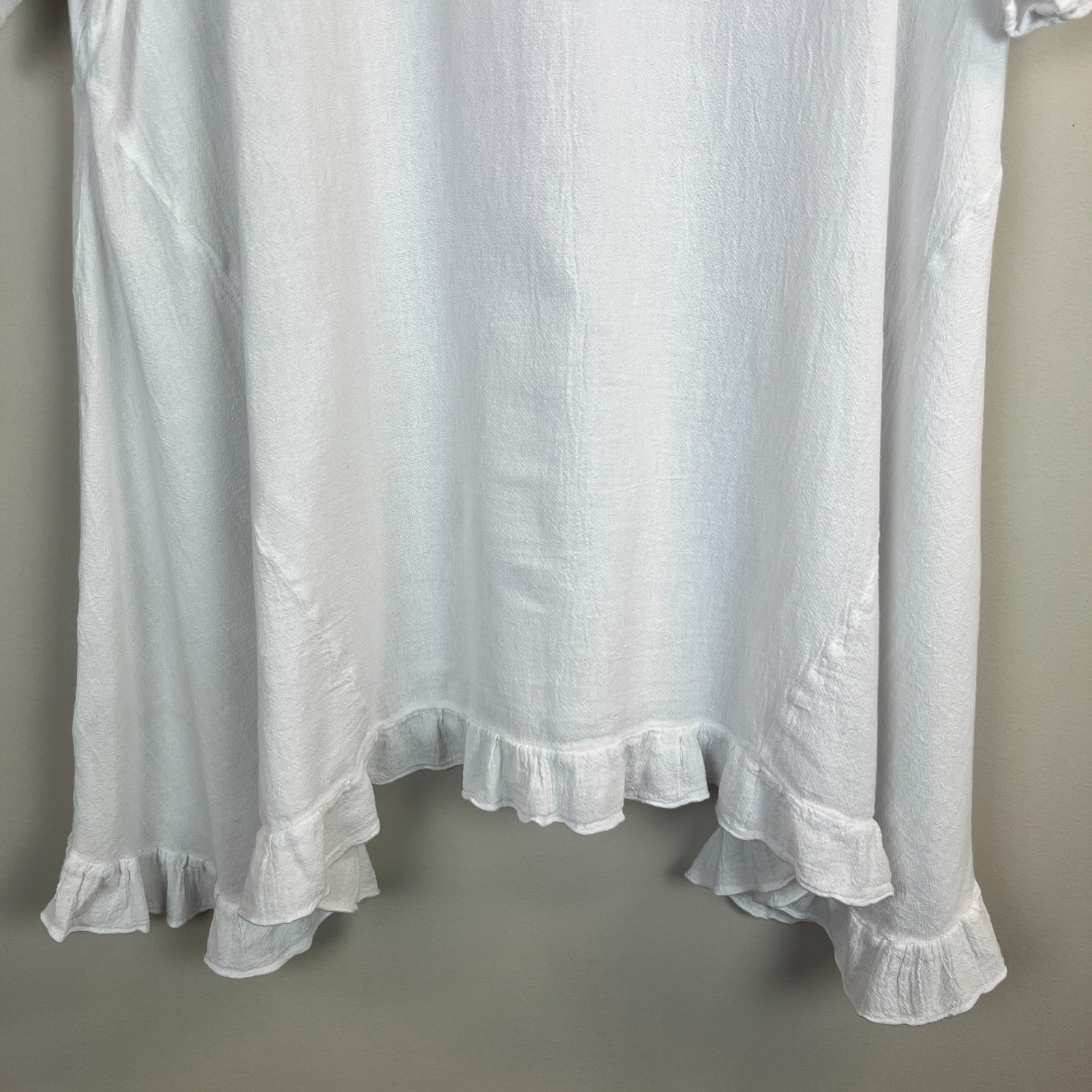 Oh My Gauze! Tunic Top Womens 2 L/XL White Cotton Ruffle Boho Coastal Beachy Art