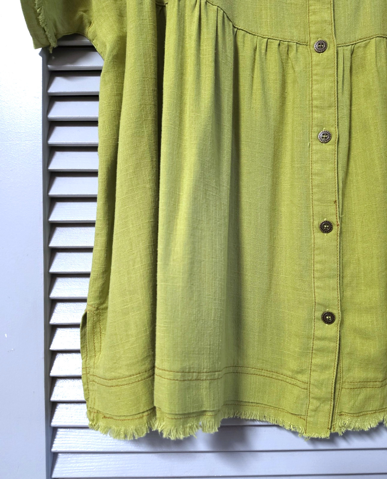 olive green bat wing fringe button down shirt pleat top XL