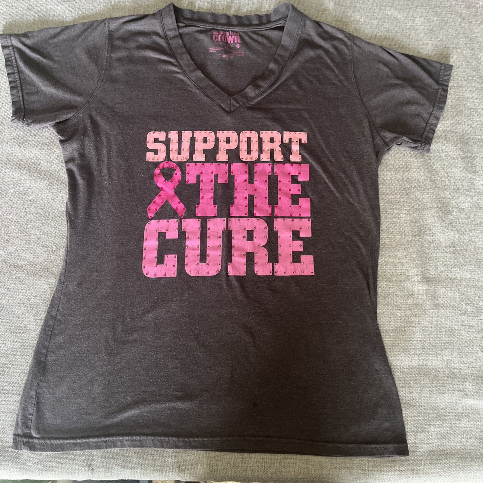 I’m A Survivor Breast Cancer Awareness Pink Ribbon Ladies’ Crewneck T-Shirt