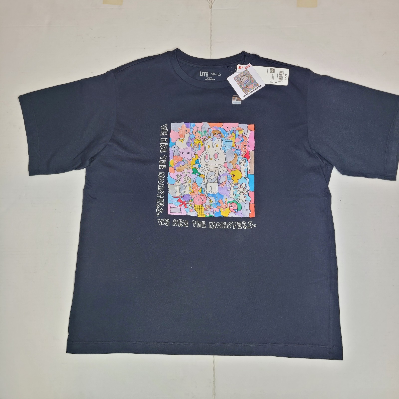 Unisex LARGE Labubu Uniqlo X Pop Mart We Are The Monsters NEW