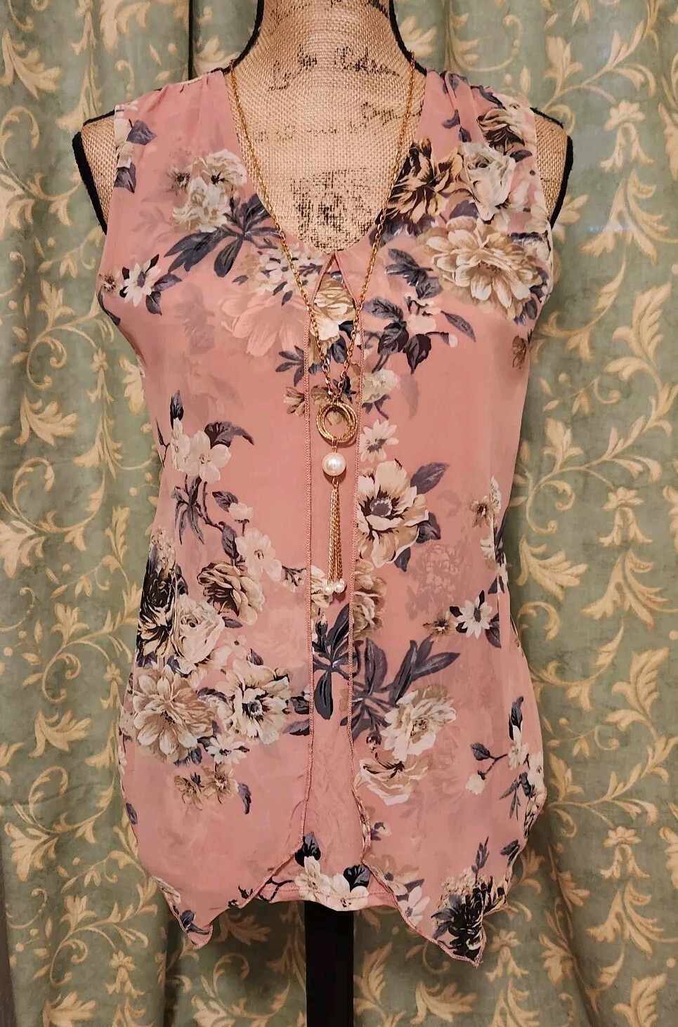 Adele & May Women’s S Blush Floral Sleeveless Chiffon Accent Top NEW