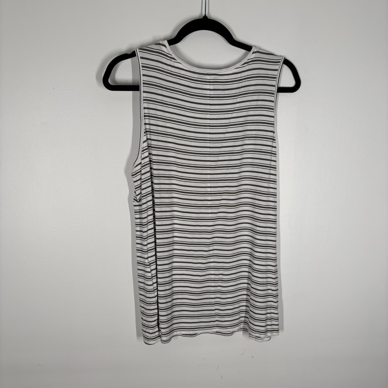 White House Black Market Wmn L White Black Gray Striped Scoop Neck Tank Top NWOT