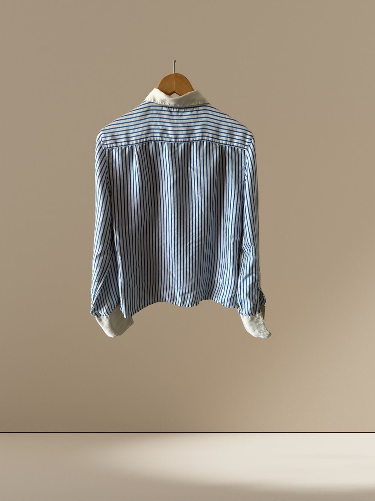 Rare Vintage Richard Malcolm 100% Silk Striped Blouse Size 6
