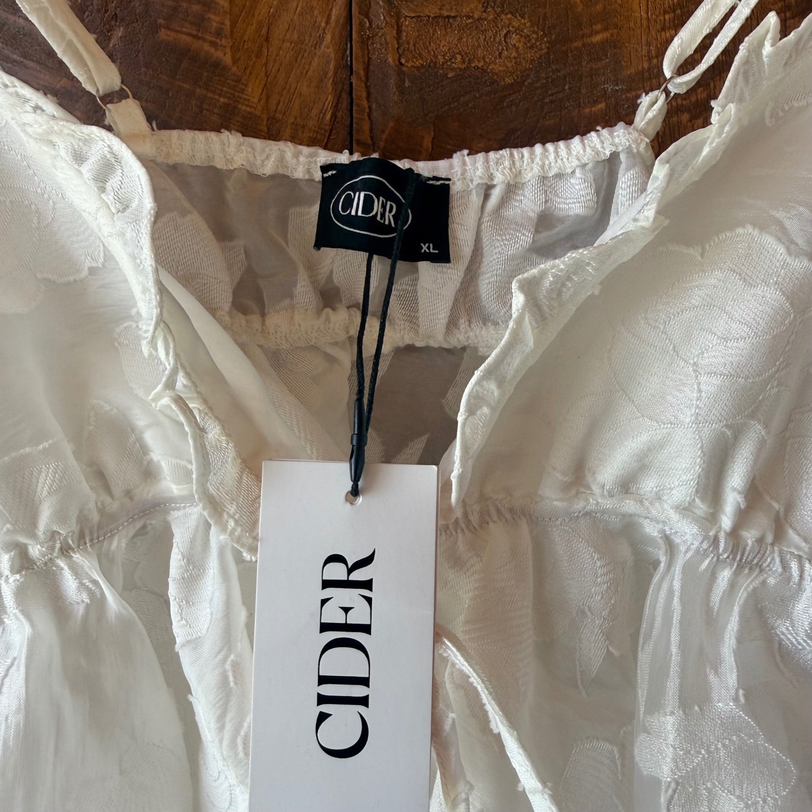 Cider Floral Jacquard Camisole Women XL White Ruffle Tie Front Peplum Bowtie Top