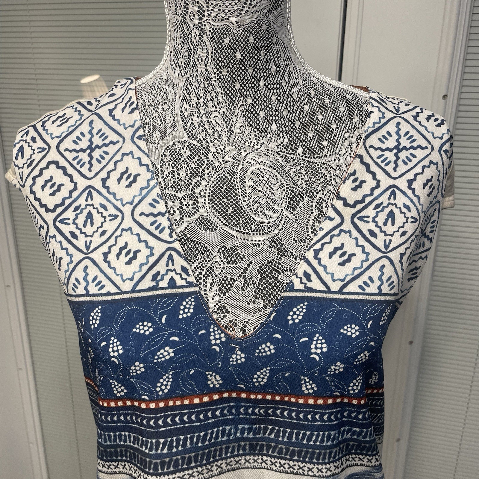 ZARA Women’s Asymmetrical Tunic Top Blue/Cream Boho Patterned U.S. Small