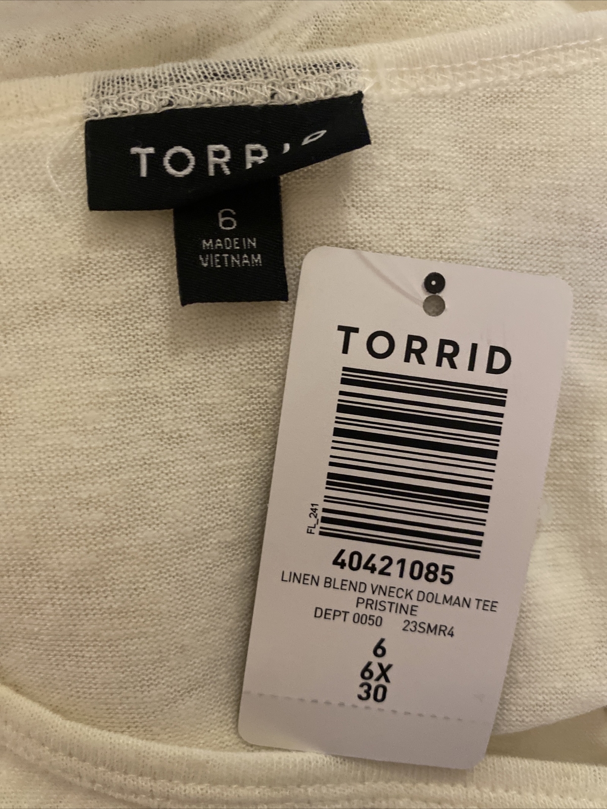 TORRID TEE SHIRT V NECK TEE BLOUSE SHIRT LINEN BLEND TOP 6 6X 6XL 30 NEW