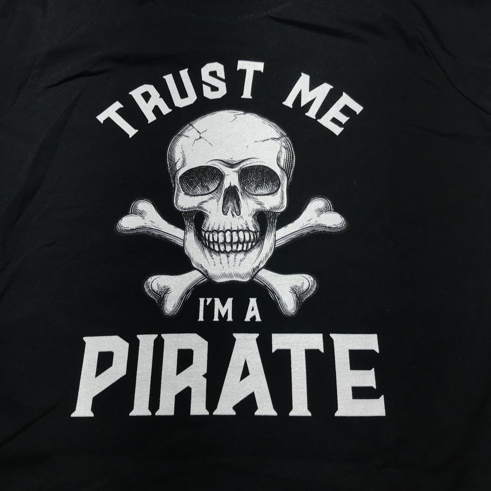 NEW Trust Me I’m A Pirate Black Graphic Short Sleeve T-Shirt Womens Size Medium