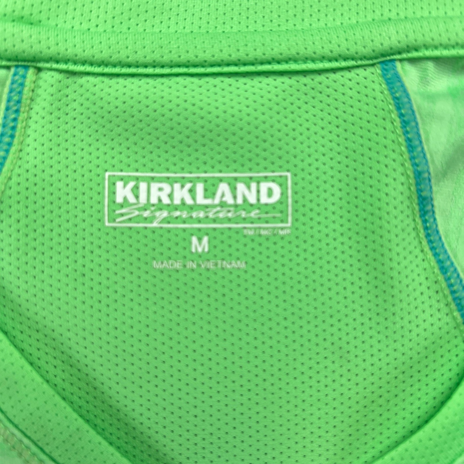 Kirkland Signature Active T Shirt Womens Medium Green Striped Moisture Wicking