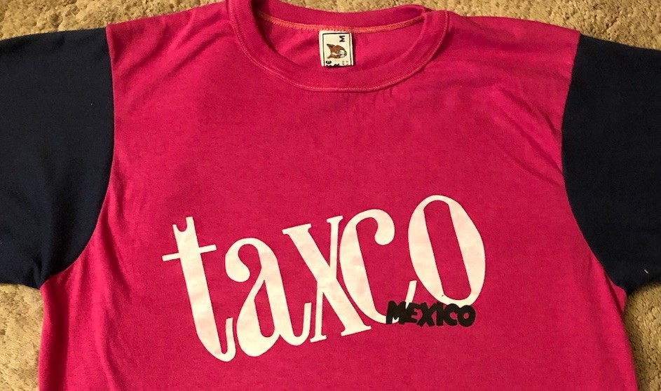 Women’s Size M Short Sleeve Cotton Blend Taxco Mexico Top 20 Chest 24 Long