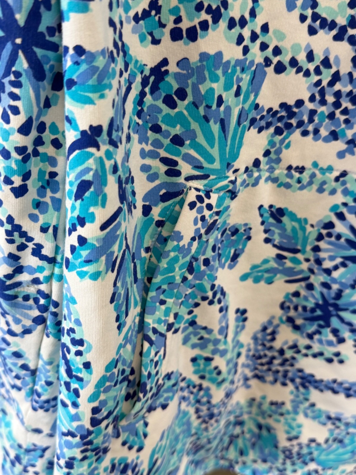 Lilly Pulitzer Skipper 1/2 zip popover top size L blue white gold UPF 50+