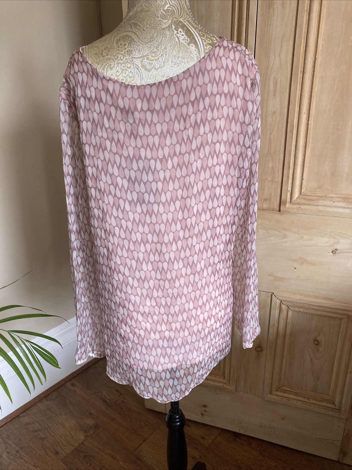 BNWT BELLINA ITALIAN TOP – ONE SIZE