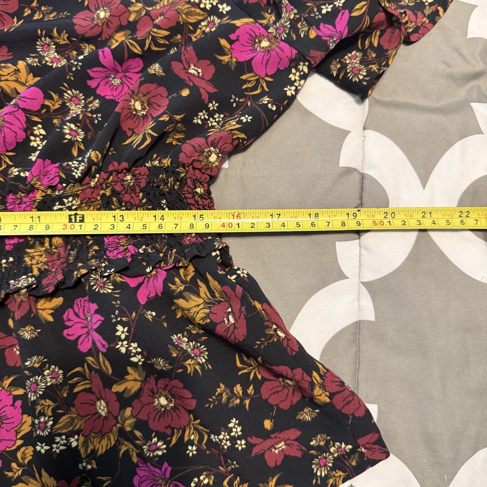 Rabbit Rose Black Floral V-Neck Flutter Short Sleeve Smocked Peplum Blouse XL